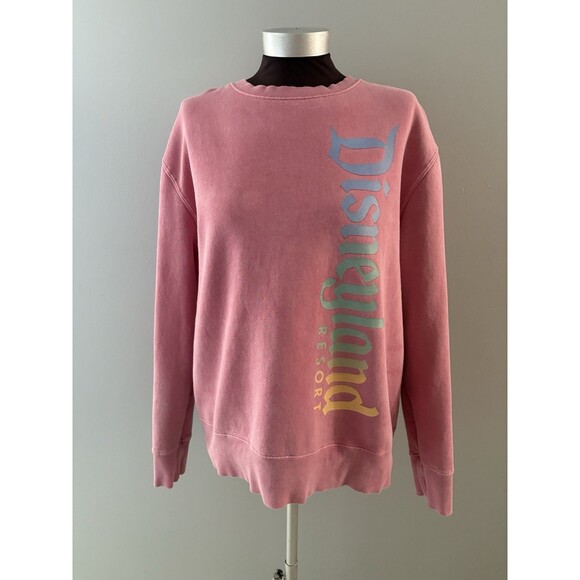 Disneyland Resort Spellout Sweatshirt Size M Pink Pullover Fleece Oversize Comfy - Picture 1 of 11